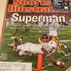 Autographed Vince Young Sports Illustrated National Championship Issue